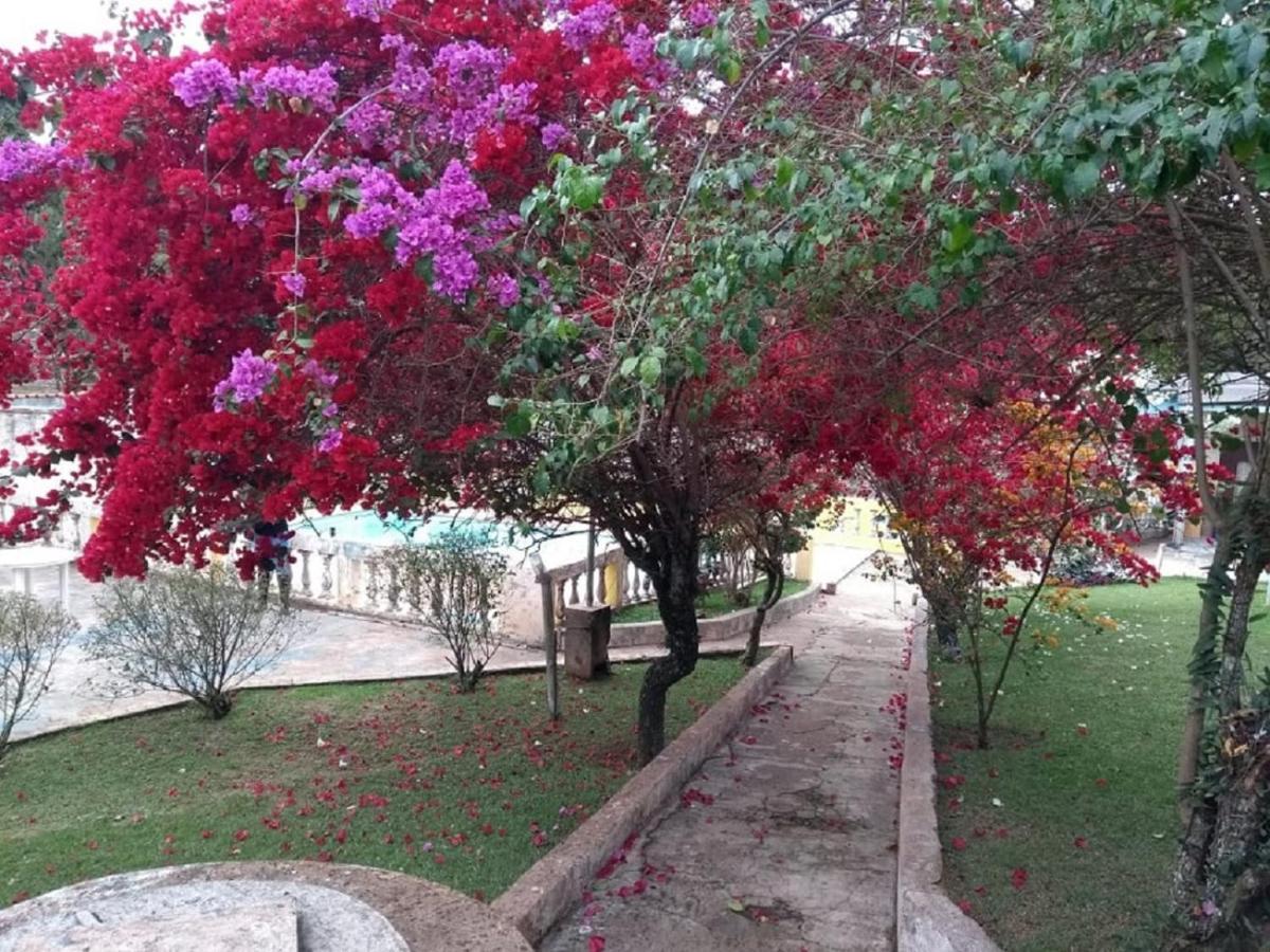 Linda Chacara Com Piscina Churrasqueira E Wi-Fi มายรินกี ภายนอก รูปภาพ