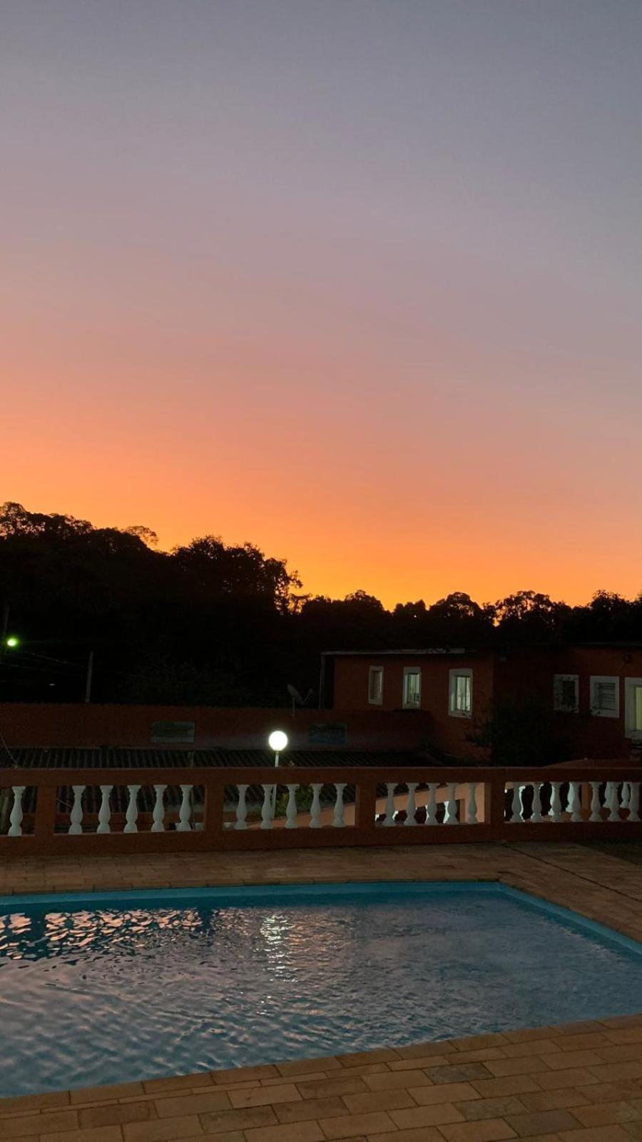 Linda Chacara Com Piscina Churrasqueira E Wi-Fi มายรินกี ภายนอก รูปภาพ